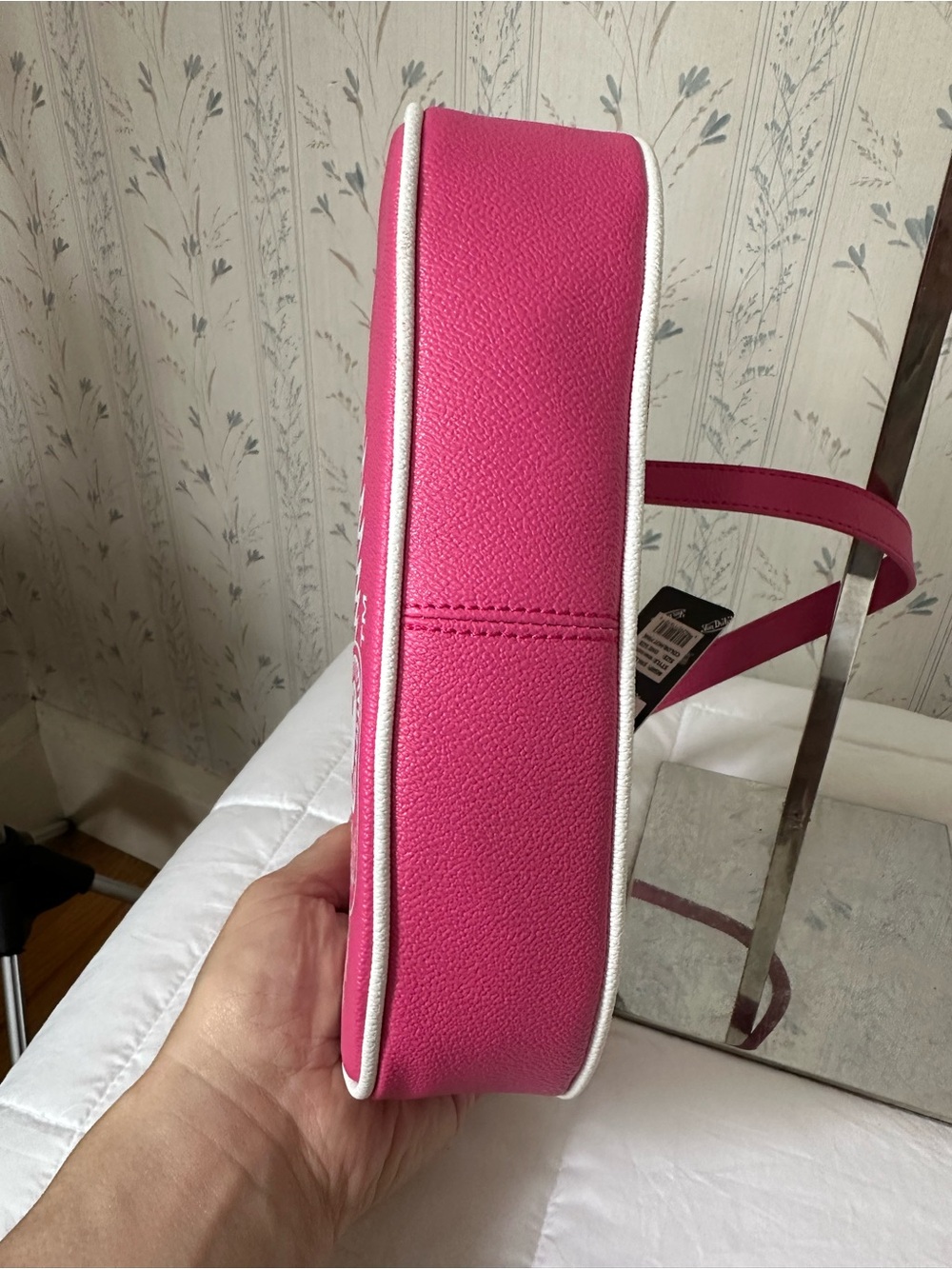 Von Dutch Hot Pink Logo Mini Shoulder Bag - Picture 6 of 10